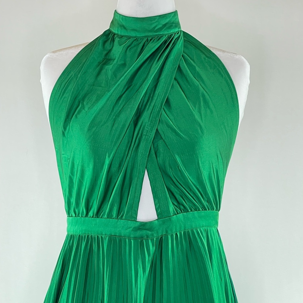 L'IDÉE Green Renaissance Gown, 14 - Picture 7 of 13